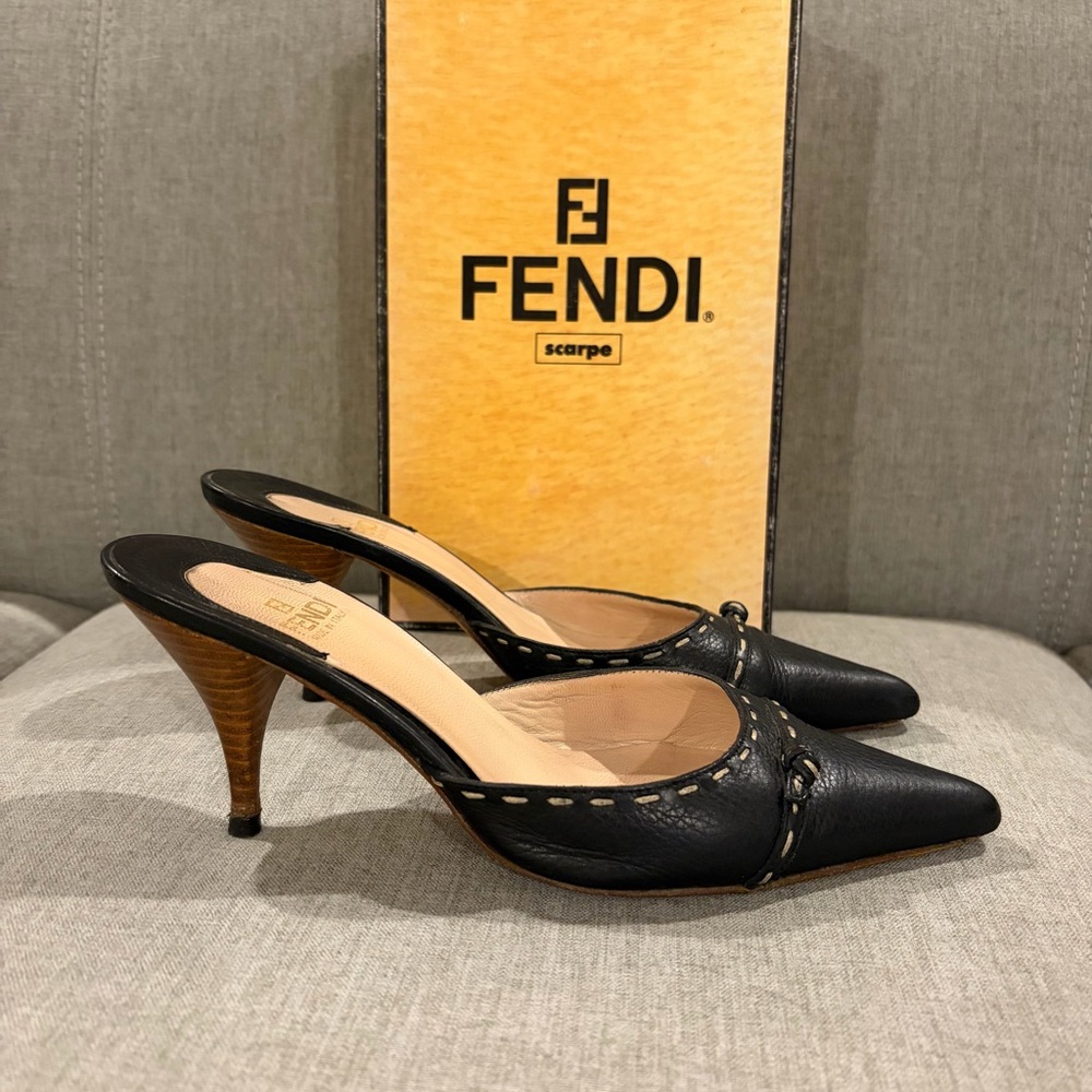 Fendi Vintage Kitten Heels - Black Leather Stitched Heels - Size 37 / 7 - Picture 5 of 10